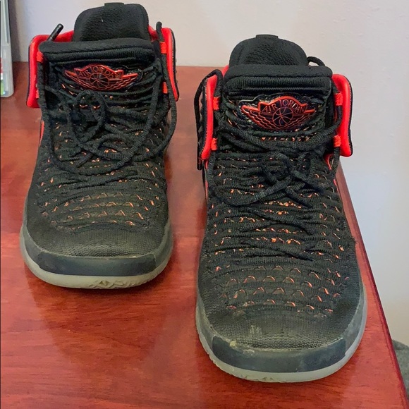 Air Jordan shoes - Picture 2 of 5